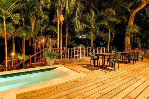 Parrot Room at Mahogany Hall -Gold Standard Certified House in Cayo District