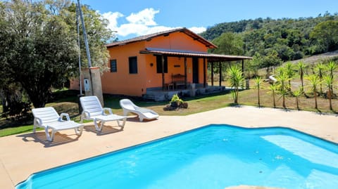 Property building, Day, Garden view, Pool view, Swimming pool, sunbed