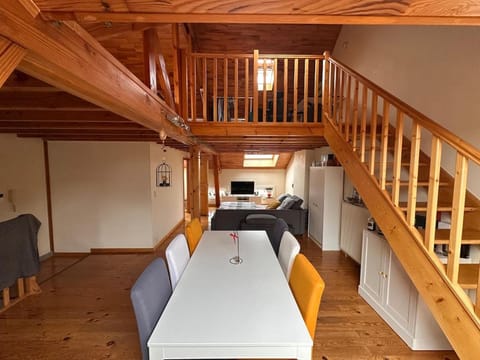 Loft Chaleureux - Le Chalet Montois Apartment in Hauts-de-France