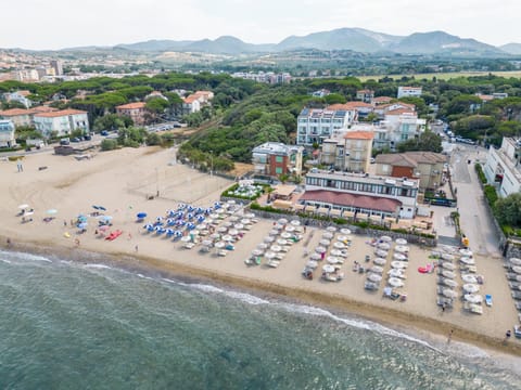 Property building, Natural landscape, Bird's eye view, Summer, Beach, Sea view