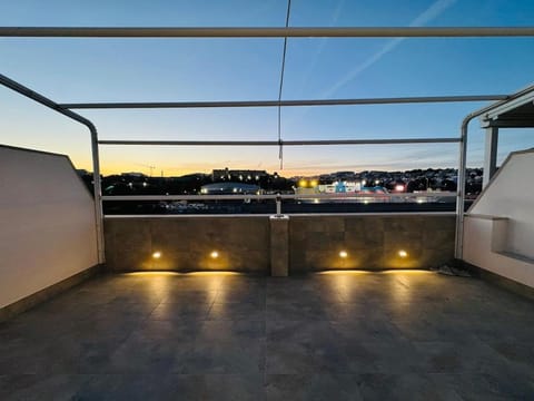 View (from property/room), Balcony/Terrace