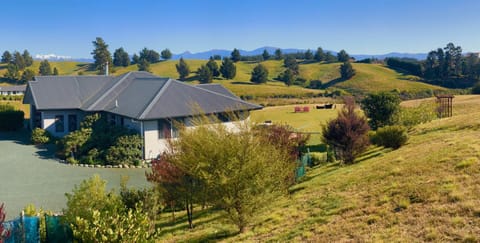 Property building, Natural landscape, Mountain view