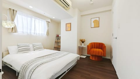 Bed, Photo of the whole room, Bedroom, air conditioner