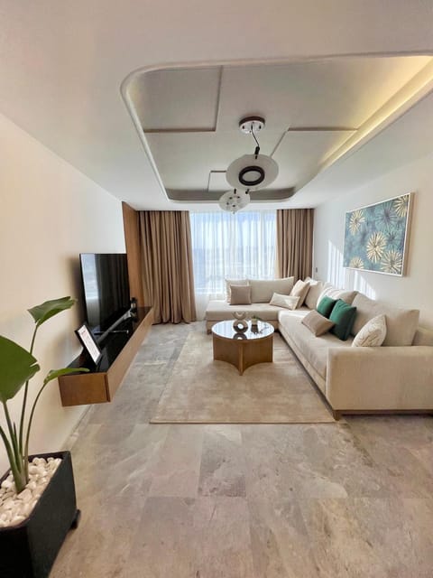 Communal lounge/ TV room, Living room, Seating area