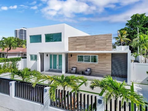 Property building, Garden view