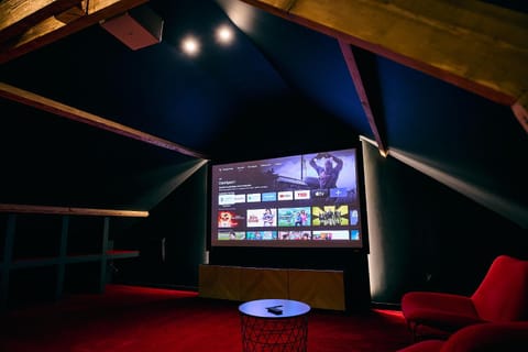 TV and multimedia, Decorative detail
