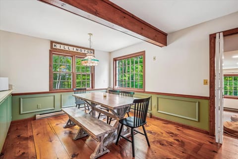 Fern and Fox Chalet House in Killington