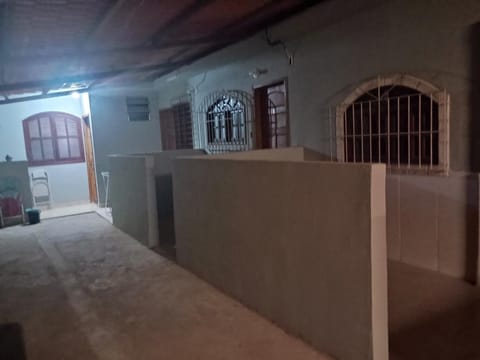 Casa Hum com cozinha americana House in Araruama