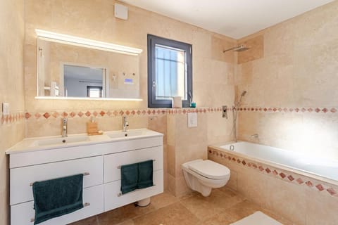 L'Oasis de Saint-Quentin Villa in Uzes