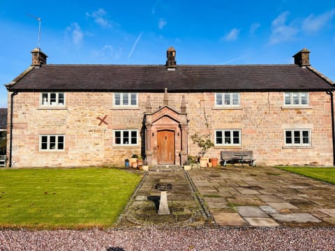 Property building, Day, Garden, Garden view