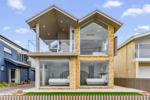 Property building, Balcony/Terrace