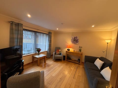 No 2 High Park Lodges House in Scotland