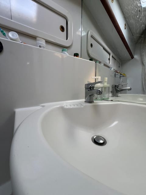 boat and breakfast Docked boat in Marche