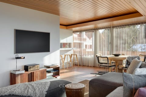 TV and multimedia, Living room, Dining area