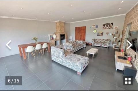 S&R Guesthouse Bed and Breakfast in Cape Town