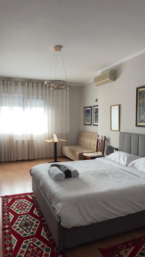 Bedroom, Internal: Not applicable to any particular room