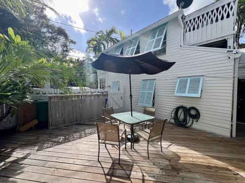 Seaport Serenity Cottage - Quiet and Quaint House in Key West