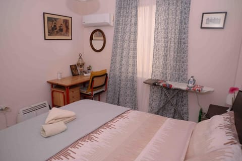 Lucy's comfy apt in town centre by the sea Apartment in Euboea