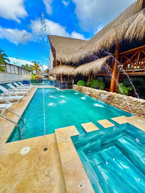 Swimming pool