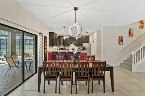 Luxury 6-Bedroom Villa with Private Pool & near Disney House in Four Corners