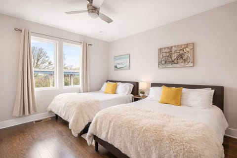 Chic Nashville Home Near Downtown Sleeps 14 House in Nashville