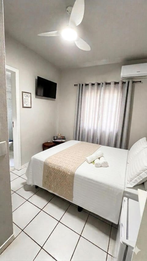 TV and multimedia, Bedroom, minibar, towels, air conditioner