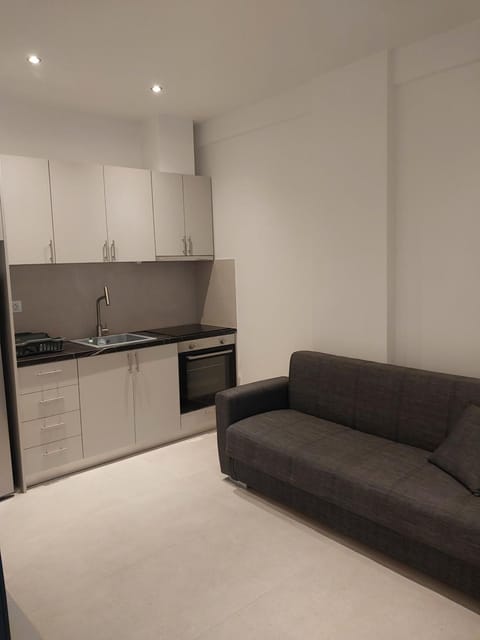 Kitchen or kitchenette, Seating area