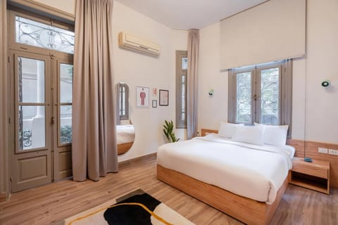 Bed, Bedroom, air conditioner