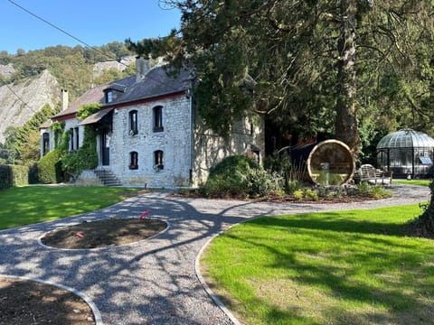Spring, Day, Neighbourhood, Street view
