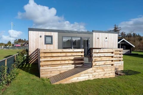 Property building, Day, Natural landscape