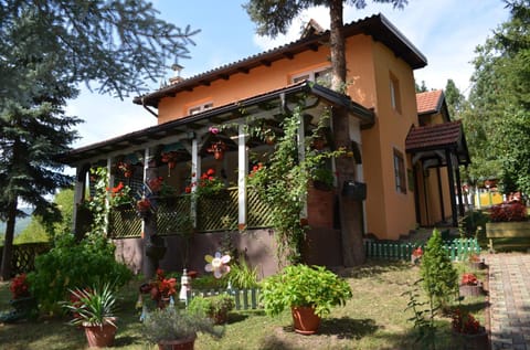 Off site, Neighbourhood, Natural landscape