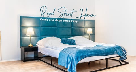 Bed, Bedroom, Text overlay, towels