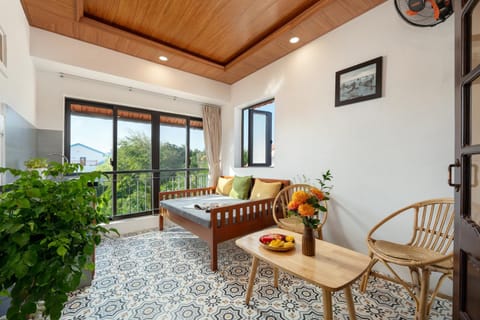 View (from property/room), Balcony/Terrace, Seating area
