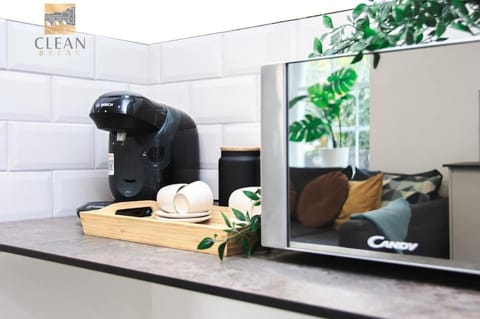 Stylish 1-Bed Flat Sleeps 4 Free Parking Apartment in Bath