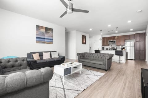 Affordable 2-Bedroom Fishers Pool View Apartment in Fishers