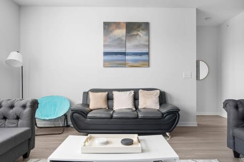 Affordable 2-Bedroom Fishers Pool View Apartment in Fishers