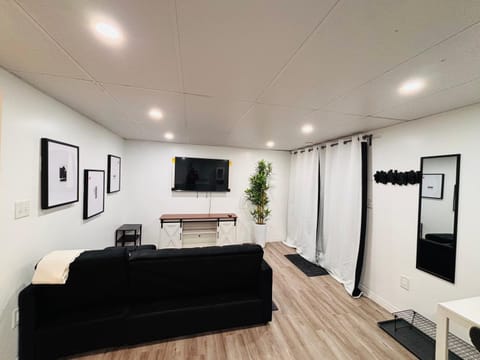 Communal lounge/ TV room, TV and multimedia, Evening entertainment