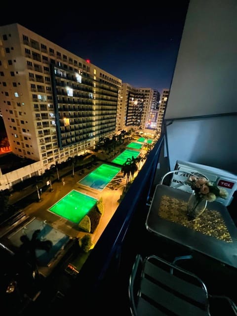 Night, View (from property/room), Balcony/Terrace