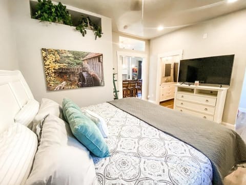 1208 W Colorado House in Old Colorado City