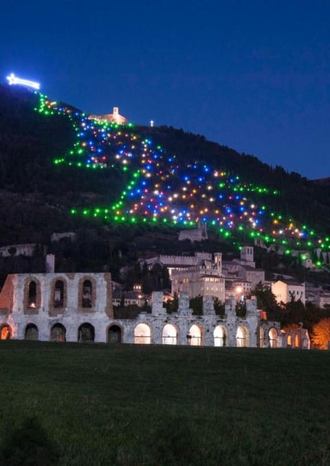 Property building, Nearby landmark, Natural landscape, Mountain view