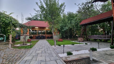 Natural landscape, BBQ facilities, Garden