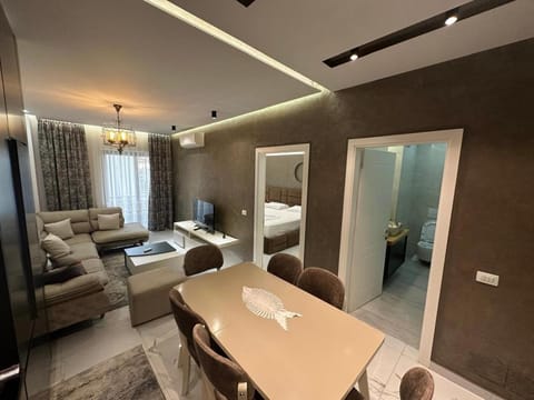 Living room, Photo of the whole room