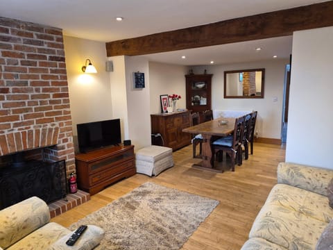 Communal lounge/ TV room, Living room