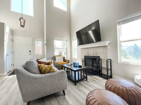 15524 Candle Creek House in Monument