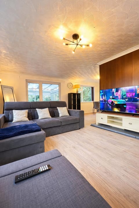 The City Gateway Villa Villa in Manchester