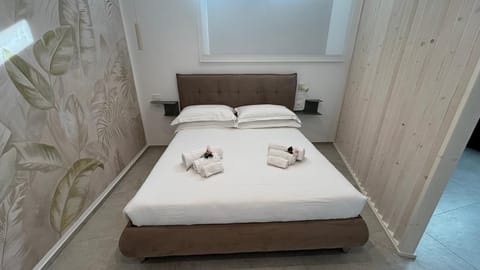 Perlage House -Appartamento in Centro a 200 mt da Porta Camollia a piano terra con entrata indipendente - Parcheggi disponibili - Apartment in Siena