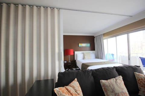 Waikiki - Resort amenities, walk to the beach! Apartment in Honolulu