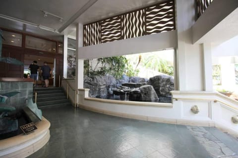 Waikiki - Resort amenities, walk to the beach! Apartment in Honolulu