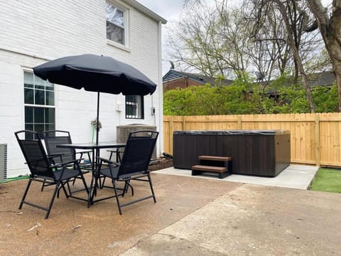 New Listing The Playhouse with Spa Games & More House in Nashville