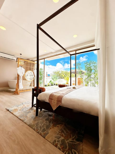 Bed, View (from property/room), Photo of the whole room, Bedroom